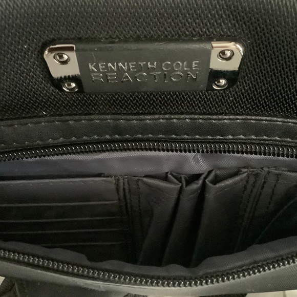 NWOT Kenneth Cole Notebook bag - Picture 2 of 4